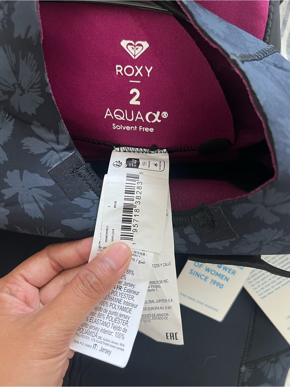 Roxy Hooded Wetsuit 5/4/3mm - Picture 9 of 11
